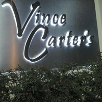 9/22/2012 tarihinde Kirbi B.ziyaretçi tarafından Vince Carter&amp;#39;s'de çekilen fotoğraf