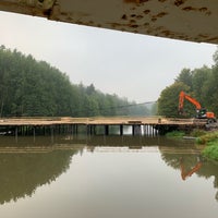 Photo taken at Vantaanjoen-Maaherrantien silta by Aapo R. on 9/10/2019