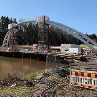 Photo taken at Vantaanjoen-Maaherrantien silta by Aapo R. on 4/27/2020