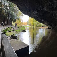 Photo taken at Le Domaine des Grottes de Han / Het Domein van de Grotten van Han by Wouter D. on 10/31/2023