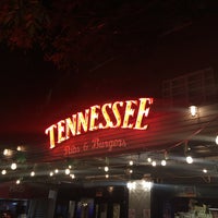 Снимок сделан в Tennessee Ribs &amp;amp; Burgers пользователем Ana K. 3/20/2021