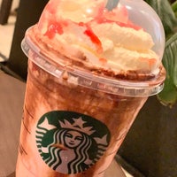 Photo taken at Starbucks by Gisela L. on 5/27/2022