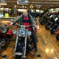 5/5/2013にAlper BosS 😎がBattlefield Harley-Davidsonで撮った写真