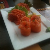 10/13/2012에 Jorge S.님이 Asia Sushi Bar에서 찍은 사진