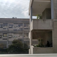 Photo taken at Edificio G. Centro De Idiomas FCA by Aldiux A. on 1/26/2018