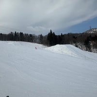 Photo taken at Kagura Mitsumata ski resort area by Hagumi on 4/1/2024