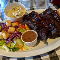 Photo taken at Windy City Pizza and BBQ by John L. on 1/4/2019