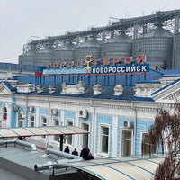 Photo taken at Ж/Д вокзал Новороссийск by Katesil on 2/26/2022