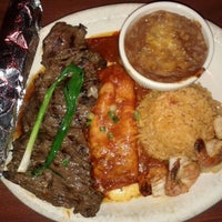 Photo taken at Manuel&amp;#39;s Mexican Restaurant &amp;amp; Cantina by Nelly P. on 12/22/2012
