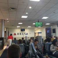 Photo taken at Gate A4 by SooFab on 10/25/2015