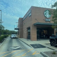 Photo taken at Starbucks by SooFab on 9/2/2022