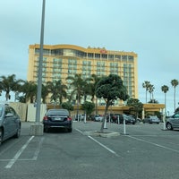 Photo taken at Crowne Plaza Ventura Beach by SooFab on 4/21/2019