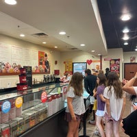 Photo taken at Cold Stone Creamery by SooFab on 9/26/2021