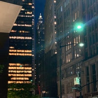 Foto diambil di Courtyard by Marriott New York Downtown Manhattan/World Trade Center Area oleh SooFab pada 5/17/2019