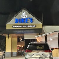 Photo taken at Duke’s Seafood &amp;amp; Steakhouse by SooFab on 12/17/2022