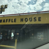 Photo taken at Waffle House by SooFab on 3/8/2017