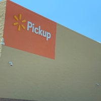 Photo taken at Walmart Grocery Pickup and Delivery by SooFab on 7/3/2020