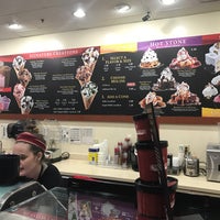Photo taken at Cold Stone Creamery by SooFab on 4/3/2017