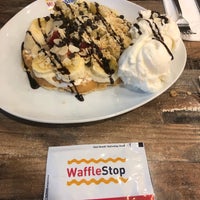 Das Foto wurde bei Waffle Stop von İlh@n✈️🎻🌲 am 8/30/2018 aufgenommen