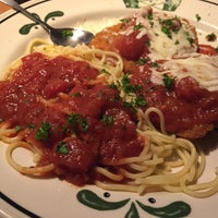 Photo taken at Olive Garden by Harley A. on 8/7/2015