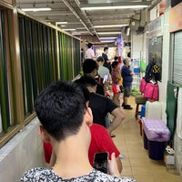 Photo taken at Outram Park Fried Kway Teow Mee by L on 10/22/2022