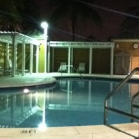Das Foto wurde bei Courtyard by Marriott Miami Aventura Mall von Kleyter V. am 9/15/2012 aufgenommen