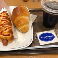 Photo taken at Vie de France by アクラム 西. on 8/24/2018