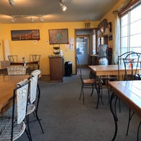 1/27/2017 tarihinde Ramir S.ziyaretçi tarafından Monicas Waterfront Bakery And Cafe'de çekilen fotoğraf