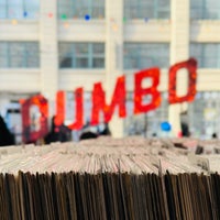 Photo taken at Brooklyn Flea - Dumbo by Kosuke O. on 11/26/2023