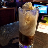 Photo taken at Red Robin Gourmet Burgers and Brews by Robert T. on 9/18/2018