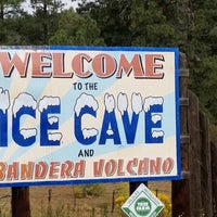 Foto tirada no(a) Ice Caves and Bandera Volcano por Robert T. em 9/11/2019