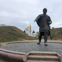 Photo taken at Памятник Юрию Долгорукому by Nadia *. on 11/1/2020