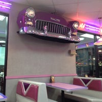 Photo taken at Burger King by Robin C. on 11/19/2012