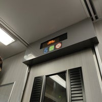 Photo taken at JR Platforms 5-6 by ぼる on 9/10/2023
