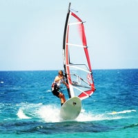 Foto tirada no(a) Go!Wind. Windsurfing &amp;amp; Kitesurfing School por Olesya B. em 7/1/2013