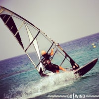 Das Foto wurde bei Go!Wind. Windsurfing &amp;amp; Kitesurfing School von Olesya B. am 7/1/2013 aufgenommen