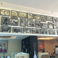 Foto scattata a Italianissimo Restaurant Dubai da Obaid A. il 6/14/2014