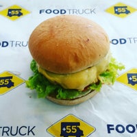 รูปภาพถ่ายที่ +55 Food Truck โดย Luiz A. เมื่อ 4/22/2016