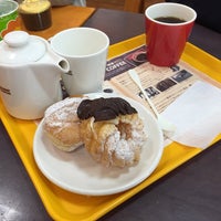 Photo taken at Mister Donut by marino on 11/2/2014