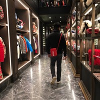 moncler paris 8