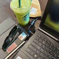 Foto tirada no(a) Starbucks por Laura Alghamdi em 2/19/2024
