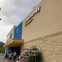 Das Foto wurde bei Walmart Supercentre von Tiger317 am 6/24/2019 aufgenommen