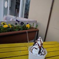 11/11/2018 tarihinde Shmupi K.ziyaretçi tarafından lölly frozen yogurt • ლოლი'de çekilen fotoğraf