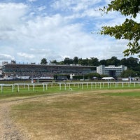 Photo taken at Sandown Park Racecourse by Laurence A. on 7/2/2022