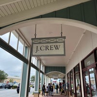Photo taken at J.Crew Factory by Paul C. on 7/7/2022
