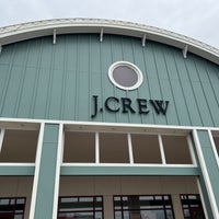 Photo taken at J.Crew Factory by Paul C. on 5/25/2022