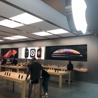 Photo taken at Apple King of Prussia by Paul C. on 9/21/2018