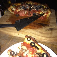 11/28/2016에 Perla M.님이 Chunk - Pan pizza에서 찍은 사진