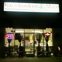 รูปภาพถ่ายที่ Kai&amp;#39;s Kookies &amp;amp; More Bakery โดย Cosmic Cookie B. เมื่อ 5/11/2013