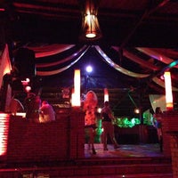 รูปภาพถ่ายที่ DJ Station - Beach Bar &amp;amp; Club โดย Alexey P. เมื่อ 5/1/2013